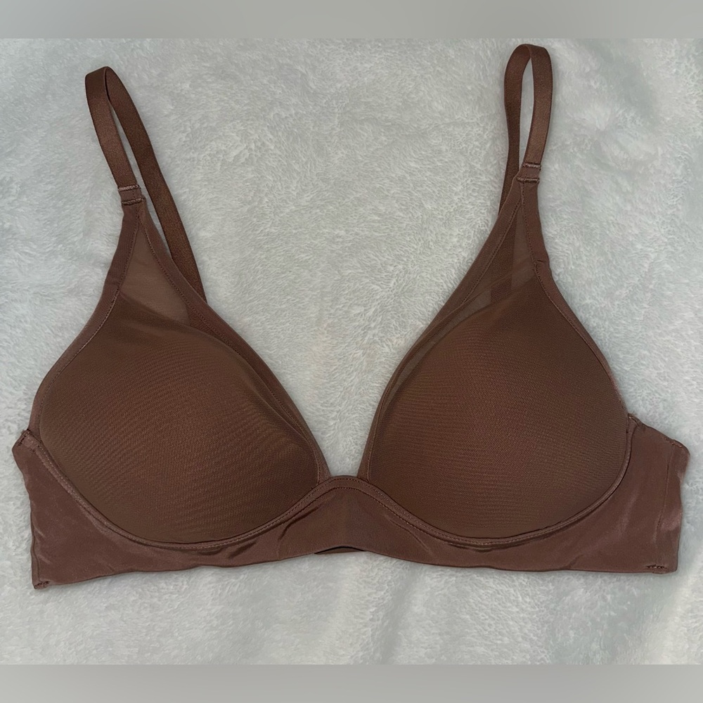 Lululemon simply sheer bra 34B